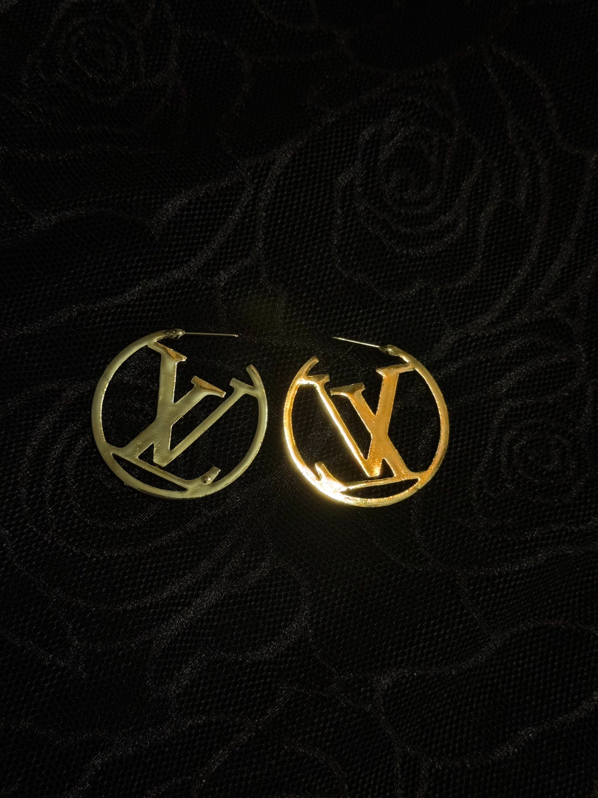 Louis Vuitton Sparkle/Dangle Earrings